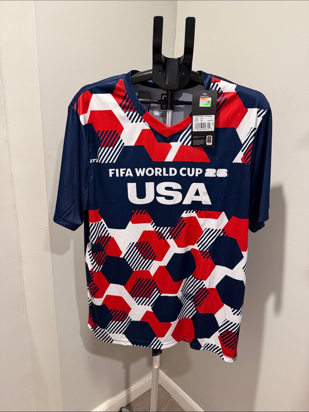 USA FIFA World Cup Soccer Jersey size unisex Large - Red, White & Navy